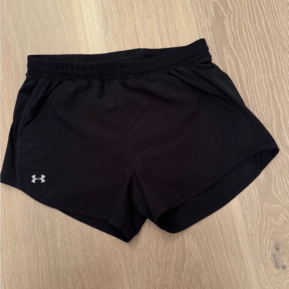 Under Armour black shorts xs